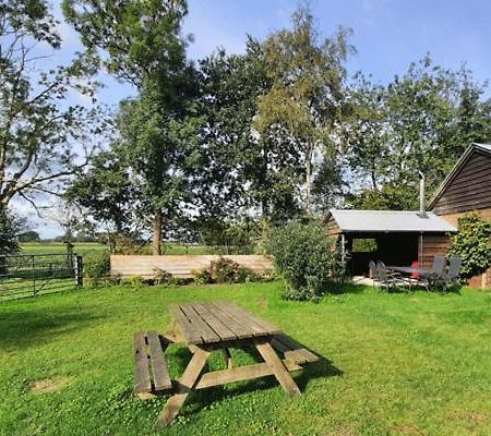 Vakantiehuis Met Jacuzzi 4 Personen คีทโฮร์น ภายนอก รูปภาพ